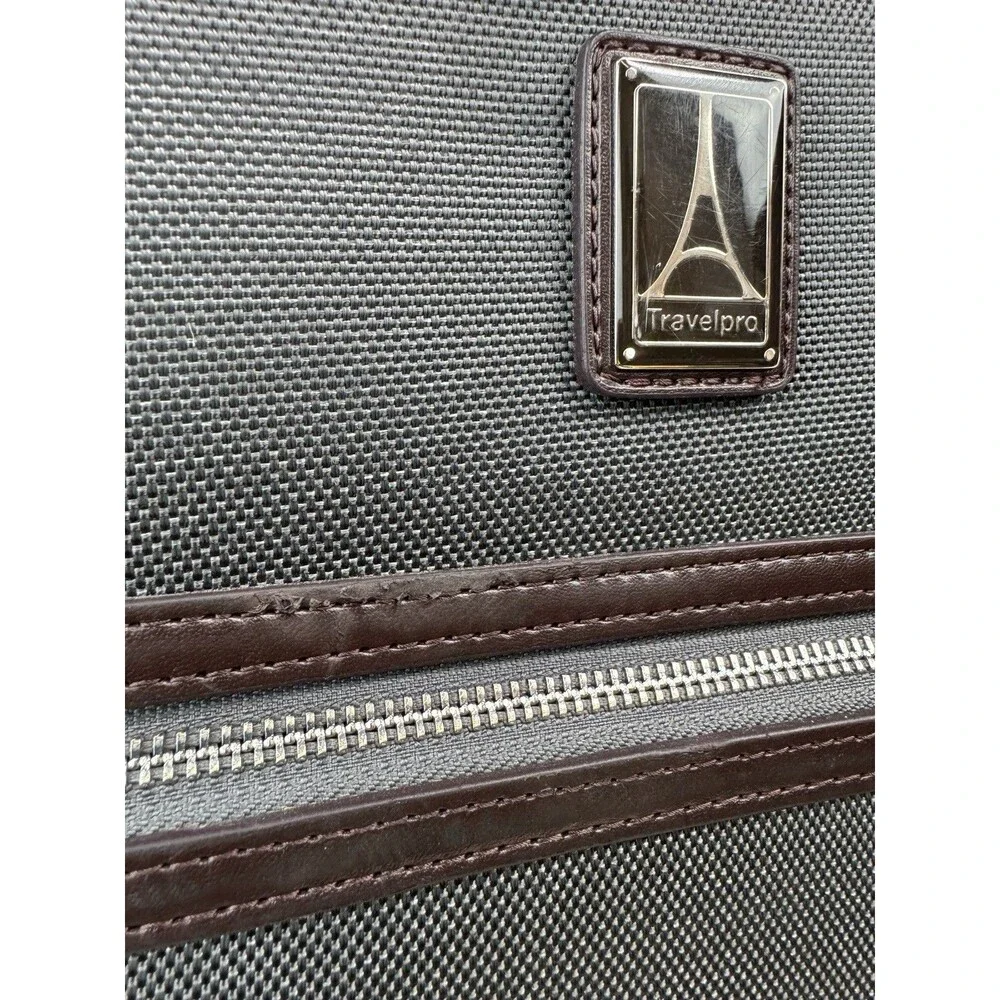 Travelpro Platinum Elite Medium Spinner Expandable Suitcase Luggage